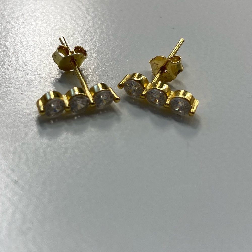 Air Trine Stud Earrings